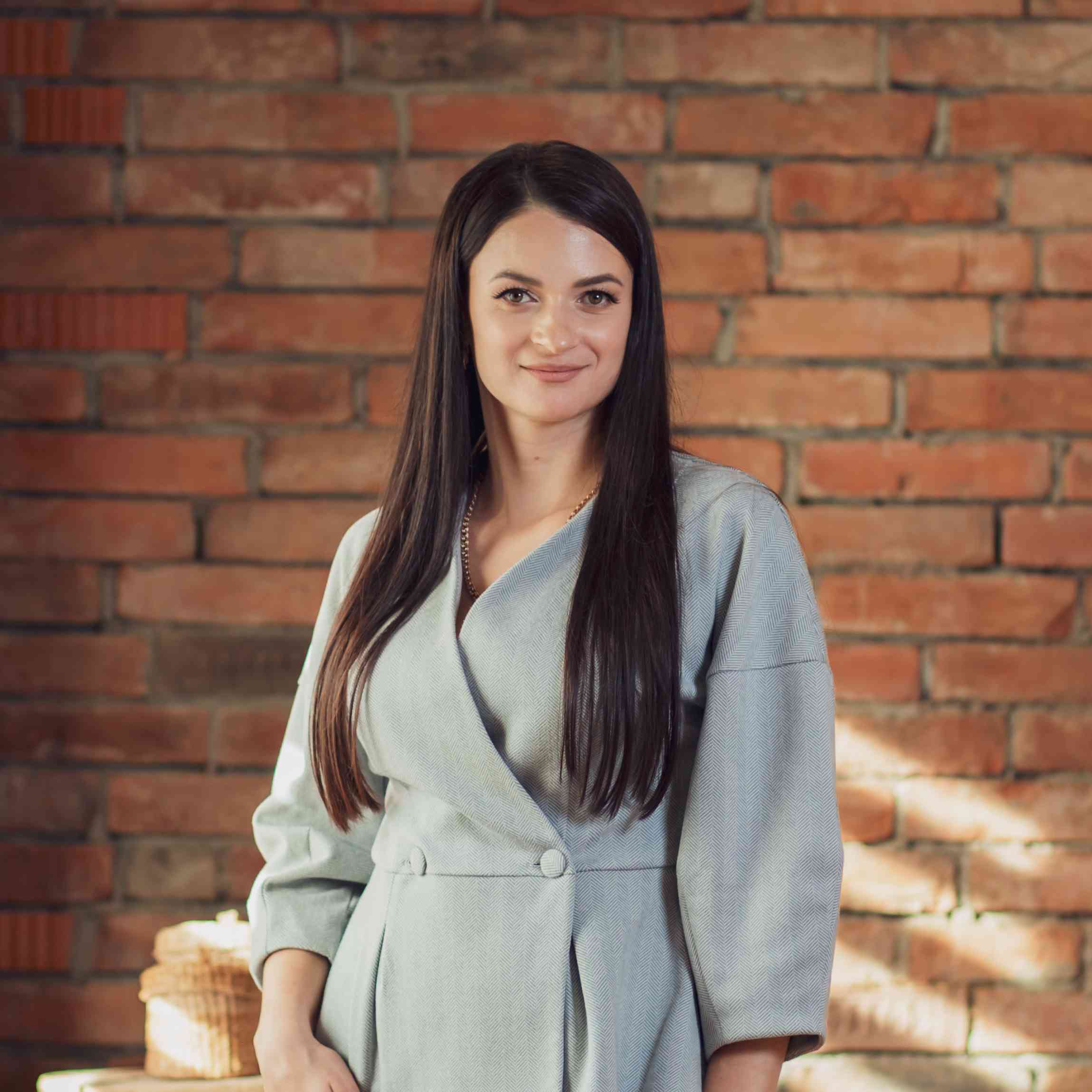 Тут мало бути фото